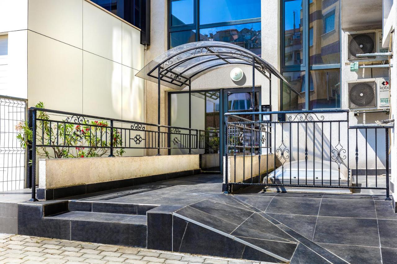 Apartament Cityscape Retreat 1Bd Flat In The Heart Of Płowdiw Zewnętrze zdjęcie